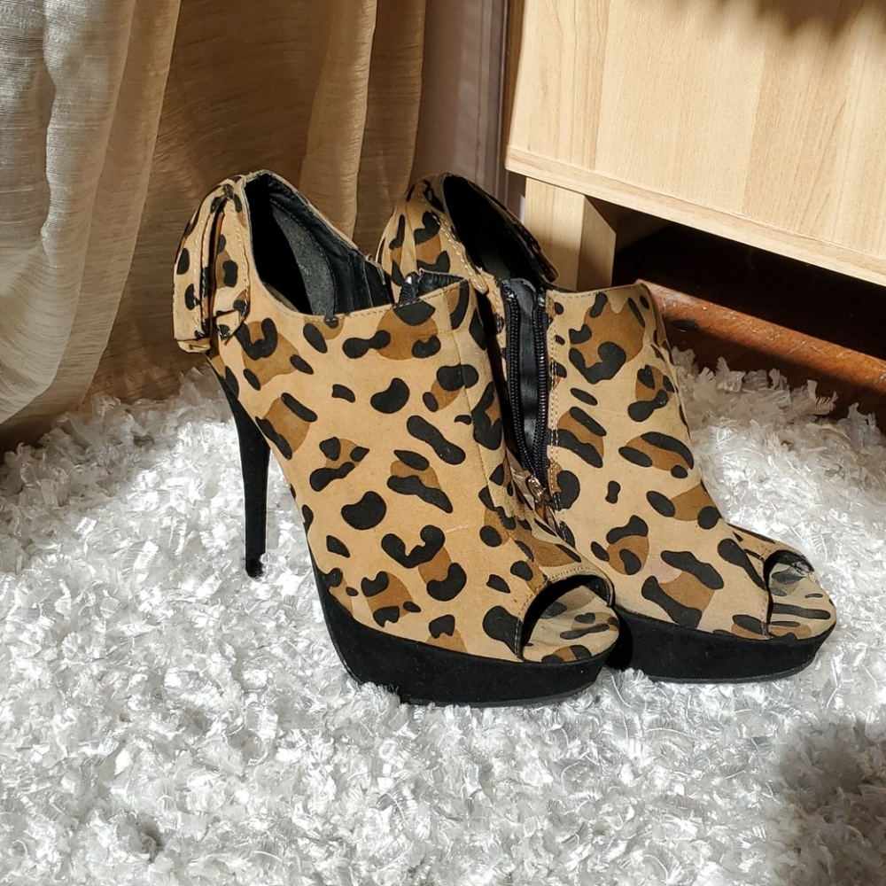 Leopard print heels